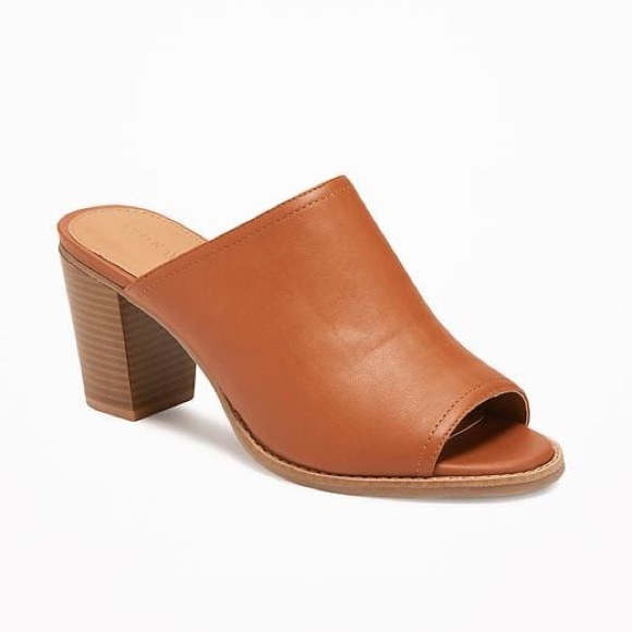 Old Navy Shoes - ✨FLASH SALE✨Old Navy open toe mule